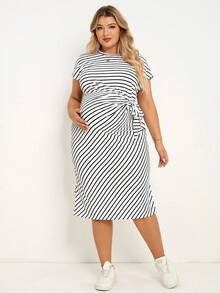 SHEIN Maternity Plus Size Striped Round Neck Short Sleeve Side Knot Casual Dress Summer Dresses Work Outfits - Black and White - View 4