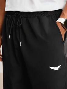 Driftmere 男士鸟纹印花抽绳短裤 - 黑色 - 查看 5