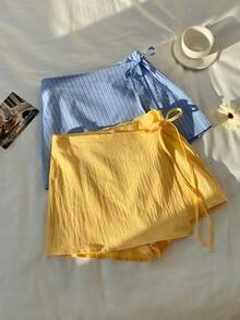 SHEIN EZwear Quần short nữ cỡ lớn chất liệu cotton pha, kẻ sọc và màu trơn, thích hợp cho kỳ nghỉ biển, mặc hàng ngày, đi học, mặc lửng, đi nghỉ mát, trang phục sân bay. - Nhiều màu - Xem 4