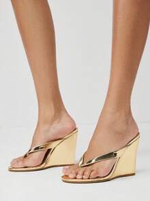 SHUZIA Sandal Jepit Wedges Wanita Terlaris - Emas - View 3