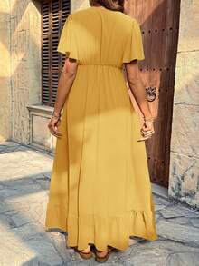 SHEIN Maternity Solid V-Neck Ruched Casual Minimalist Party & Outing Dress - Yellow - View 2