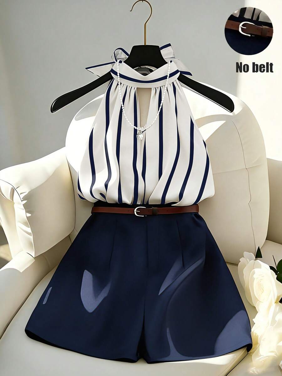 Airaco Bộ đồ công sở 2 món: Áo tank top cổ yếm hở lưng kẻ sọc dọc xanh trắng và quần short ống rộng màu xanh navy. - Màu xanh hải quân - Xem 1