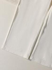 SHEIN Bộ trang phục lịch lãm 3 món dành cho thiếu niên nam, bao gồm áo sơ mi ve áo màu xanh navy, quần tây trắng và khăn choàng màu be. Phù hợp cho nhiều dịp như trang trọng, công sở, thường ngày, dự tiệc, sinh nhật, phong cách tối giản thanh lịch. - Nhiều màu - Xem 6