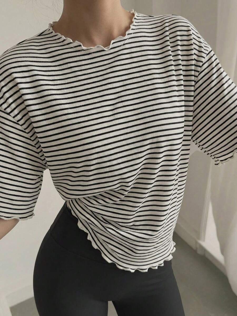 FRIFUL Women's Wavy Striped Loose Contrast Trim Short Sleeve T-Shirt, Summer Casual Wear - Black and White - View 1