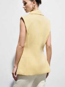 Aveloria Modichic Áo vest công sở không tay, màu trơn, thiết kế mới, thời trang dành cho nữ, màu vàng nhạt, kiểu dáng công sở, hai hàng cúc, chất liệu vải cứng cáp, ve áo, dáng ôm, phù hợp cho môi trường công sở, kinh doanh, văn phòng, mặc nhiều lớp, mùa xuân/hè, chuyên nghiệp, phong cách. - Màu vàng - Xem 2