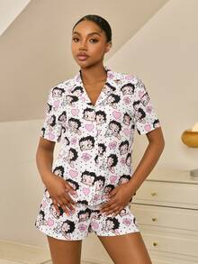 Betty Boop x SHEIN Conjunto de Pijama Feminino com Top de Manga Curta de Abotoamento Simples e Shorts - Rosa Bebê - Visão 3
