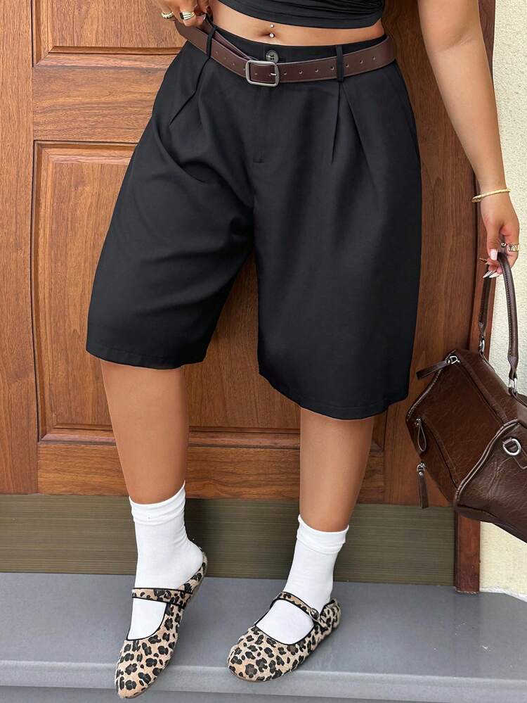 Dazy Plus Plus Size Women's Solid Color Pleated Pocket Bermuda Shorts, Casual Retro Spring/Summer Pants, Black