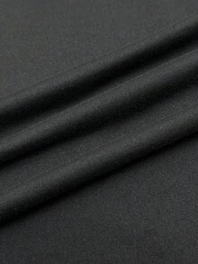 SHEIN Unity Camiseta de mujer con cuello asimétrico, ajustada, con pliegues y estampado de color contrastante en el hombro oblicuo - Negro - Ver 4