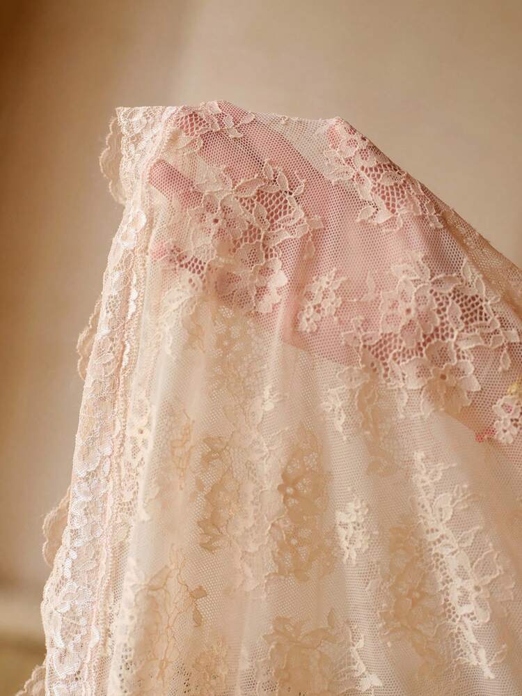 ELEGANT ROMANTIC LACE LONG LOOSE RUFFLED HEM NIGHTGOWN, SPRING/SUMMER
