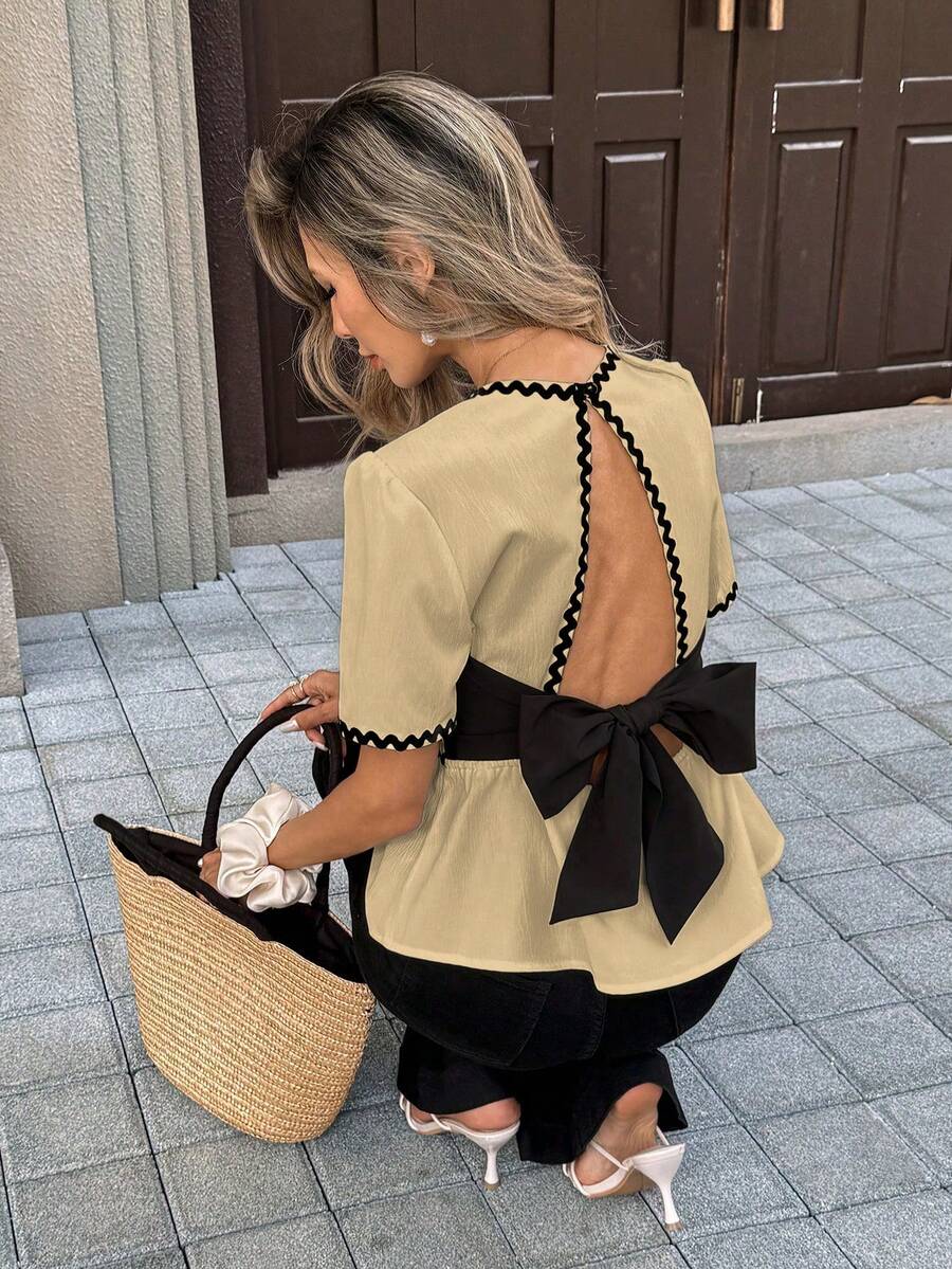 SHEIN PariChic 女士春夏奶油白色露背蝴蝶结衬衫,撞色荷叶边短款上衣 - 卡其色 - 查看 1