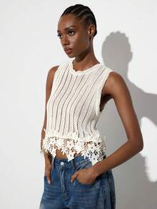 MAIJA 波西米亚风条纹镂空针织蕾丝边无袖度假背心 - 白色 - 查看 3