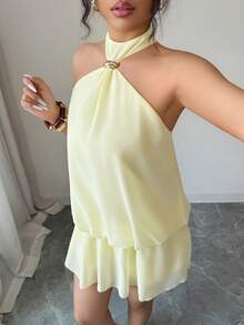 Elenzga Vestido mini elegante y romántico de verano para mujer, con cuello halter, espalda descubierta, volantes en el bajo y hebilla metálica, en color amarillo tejido - Amarillo - Ver 6