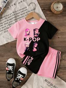 1件装，适合4-7岁女孩，甜美酷炫的韩式K-POP女团印花撞色短袖T恤+休闲短裤套装，常规轻薄面料，时尚两件套，适合日常穿着、上学、周末、春夏秋季穿着。 - 彩色 - 查看 4