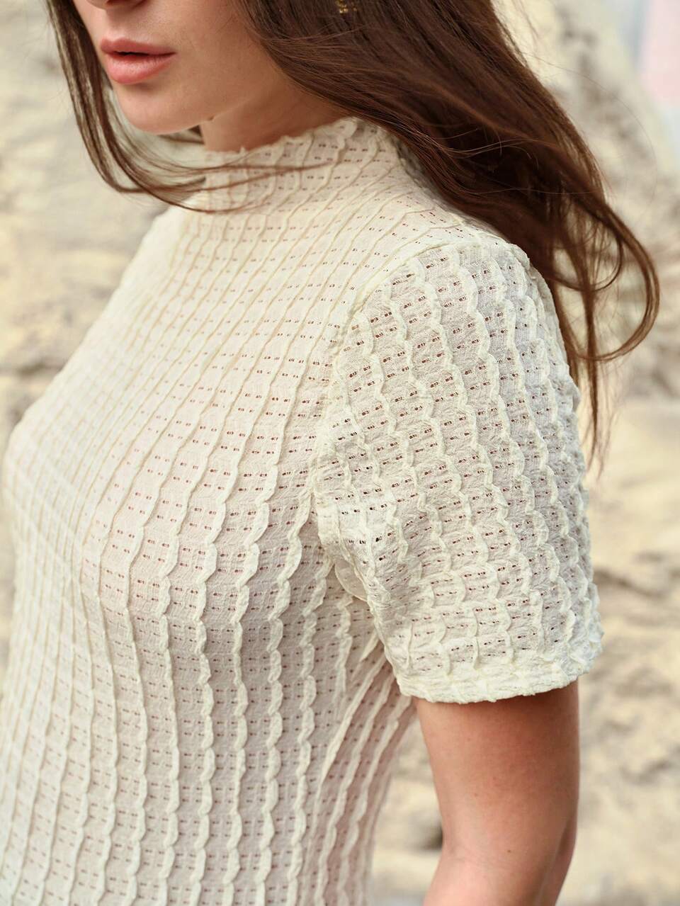 WOMEN'S ROMANTIC TEXTURED SHORT SLEEVE T-SHIRT, SPRING/SUMMER