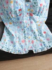GlowEve 女款 2026 春夏新款碎花刺繡印花荷葉邊裝飾短袖度假襯衫 - 淺藍色 - 查看 7