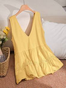 CosyJoli Plus Size Women Casual Lace Trim Sleeveless Blouse - Yellow - View 2
