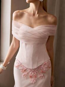 MOTF Soiréza 女士刺绣撞色网纱露肩鱼尾长款正式礼服 - 淺粉色 - 查看 1