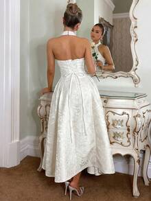 Glamine Charm 复古3D立体压花花卉V领无袖喇叭连衣裙（女款） - 白色 - 查看 2