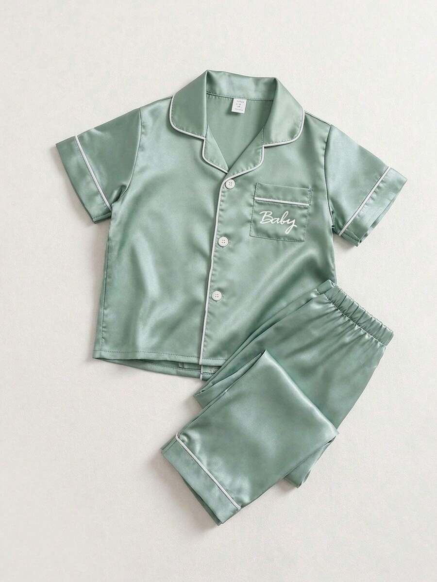 SHEIN 幼儿男童简约纯色字母印花短袖上衣和裤子两件套休闲睡衣,春夏款 - 綠色 - 查看 1