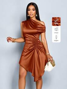 2026 Vestido de satén de moda con cuello asimétrico, cordón lateral y fruncido en un solo color elegante para mujer - Marrón - Ver 4