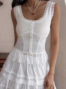 DAZY Áo tank top cổ tròn ôm sát phối ren tương phản, kiểu dáng thường ngày, thích hợp cho kỳ nghỉ của nữ, phong cách Y2K. - trắng - Xem 2