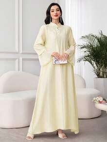 Al Najma 宽松长袖阿拉伯风格女式连衣裙，饰有贴花，立领，网纱拼接 - 淡黃色 - 查看 4