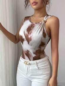 Selianne New Sexy Tie Dye Print Design Metal Buckle Fitted One-Piece Swimsuit For Women, Suitable For Summer Vacation - Brown - View 7