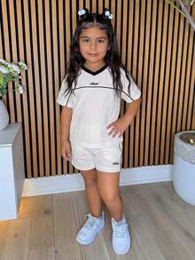 DAZY Young Girl V-Neck Korean Style Short Sleeve Shirt And Shorts 2 Pieces Set Summer - White - View 4