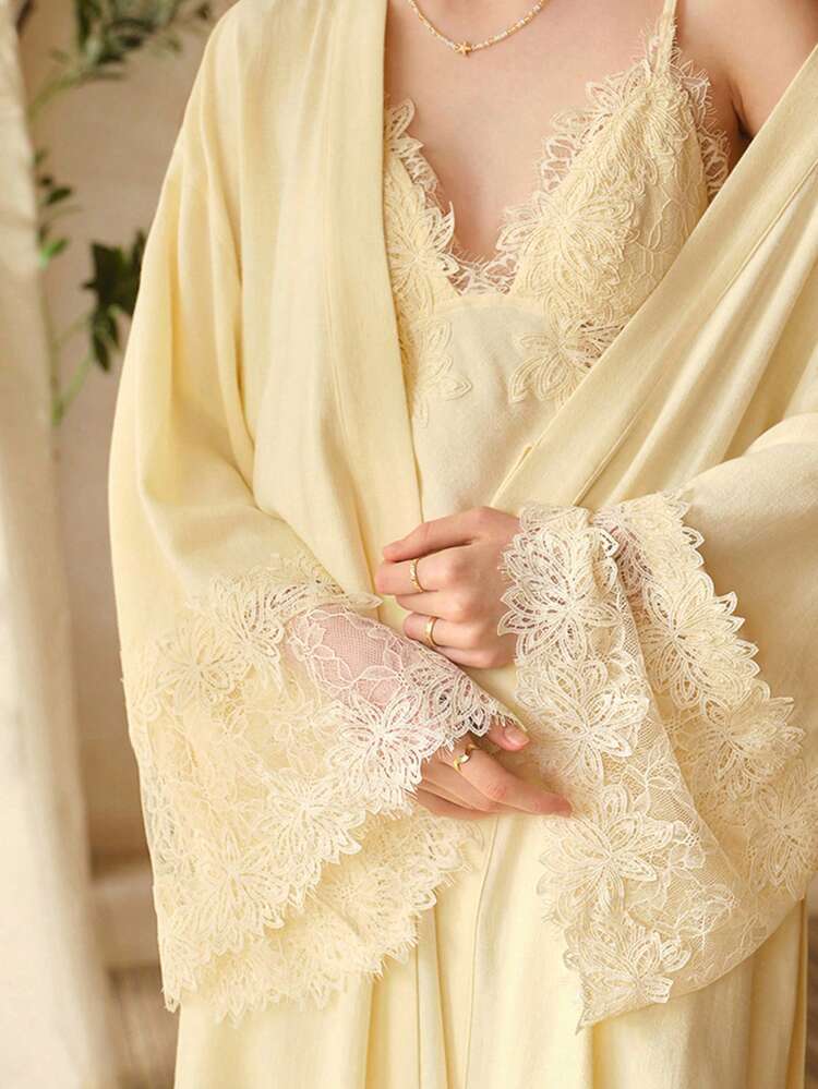 CONTRAST LACE BELTED ROBE