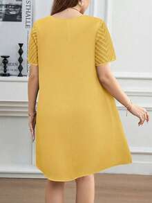 SHEIN Clasi 大码女式V领短袖休闲连衣裙 - 黃色 - 查看 2