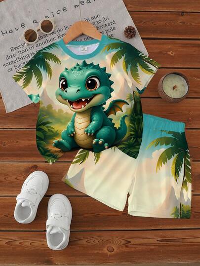一套幼儿男童丛林可爱龙印花短袖短裤套装，时尚可爱休闲装，适合春夏季户外活动、日常玩耍和运动。