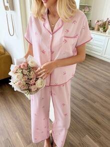 Snug Reverie Bộ đồ ngủ nữ 2 món - Áo khoác cardigan màu hồng có nơ và sọc, chất liệu nhăn nhẹ. - Hồng - Xem 3