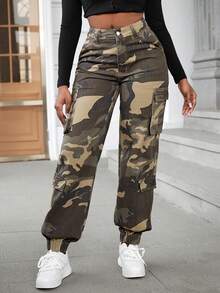 Slaydiva Plus Size Women Camouflage Cargo Pocket Casual Jeans Date Night Green Summer - Multicolor - View 1