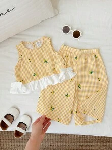 SHEIN 2pcs/Set Baby Girl Casual Cute Vacation Yellow Plaid Ruffle Trim Camisole And Elastic Waist Pants Set - Multicolor - View 4