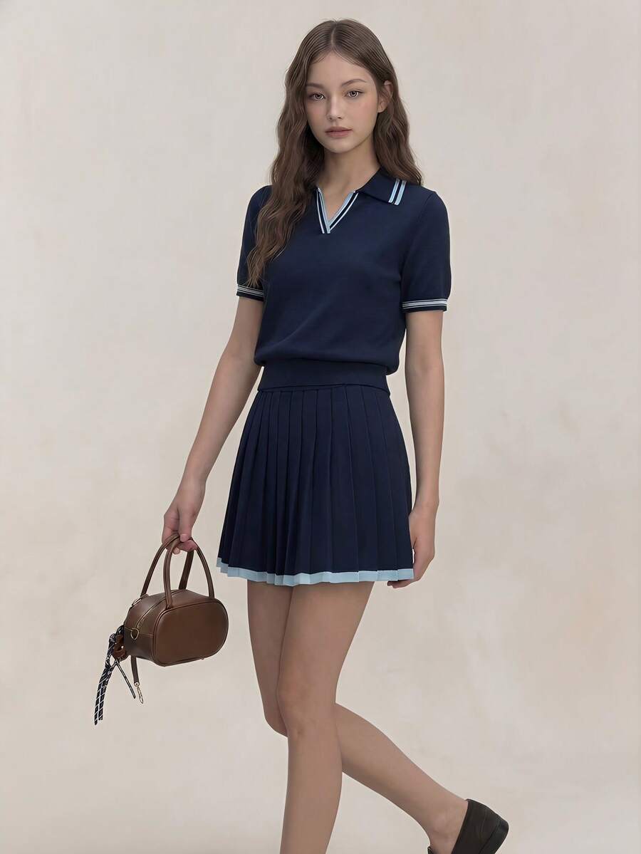 Áo thun cổ polo ôm dáng màu xanh hải quân với viền tương phản, đa năng, phù hợp cho nhiều dịp: cổ điển, học đường, công sở, trang trọng, thường ngày, lãng mạn, retro thập niên 90, tiệc tùng, đám cưới, mặc hàng ngày. - Màu xanh hải quân - Xem 1