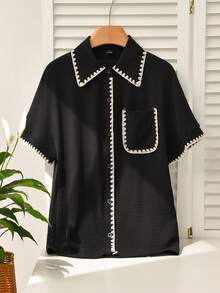 CosyJoli 女士休闲度假衬衫，春夏款，宽松版型，黑白撞色设计，贝壳刺绣，短袖，带口袋，纽扣衬衫 - 黑色 - 查看 1