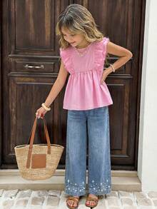 SHEIN Vintaside Kids Ținută simplă nouă pentru fete Tween primăvară/vară, bluză albă fără mâneci cu volane, în culoarea unuii, asortată cu pantaloni casual din denim cu mărgele albe, set de 2 piese, potrivită pentru ținute de primăvară/vară, elegante, naveta, școala, vacanța, petrecerea, sărbătoarea - Roz - Vizualizare 1