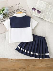 SHEIN Playful Pals 三件套。白色心形刺绣女婴衬衫，搭配藏蓝色多功能舒适披肩和同款百褶裙。适合夏季时尚休闲街头穿搭。也适合作为女童夏季套装、女婴校服裙装、女婴裙装套装和夏季女童套装。 - 藏蓝色 - 查看 2