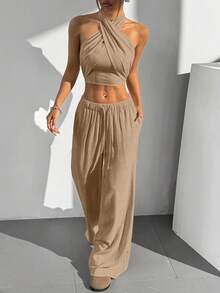 SHEIN EZwear 2 piezas Conjunto casual de top halter corto de unicolor y pantalones con lazo en la cintura para mujer de verano - Marrón - Ver 3