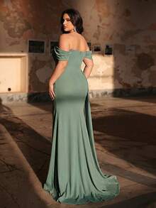 Aureia Plus Size Elegant Sage Green Summer Evening Formal Dress,Luxury Crystal & Pearl Decor U-Neck Hanging Sleeve High Slit Mermaid Hem Wedding Party Gala - Green - View 3