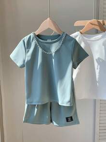 SHEIN 3入組兒童夏季服裝-男童舒適休閒風格金屬項鍊裝飾圓領短袖T恤，搭配編織標籤裝飾短褲，適用於戶外遊戲、街頭拍攝、派對和家庭休閒，具有高性價比 - 彩色 - 查看 3