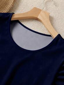 SHEIN LUNE Two Pieces Set: Plus-Size Solid Color Ruffled Sleeve Top And Floral Print Shorts, Casual Summer Women's Two Pieces Set. - Navy Blue - View 3