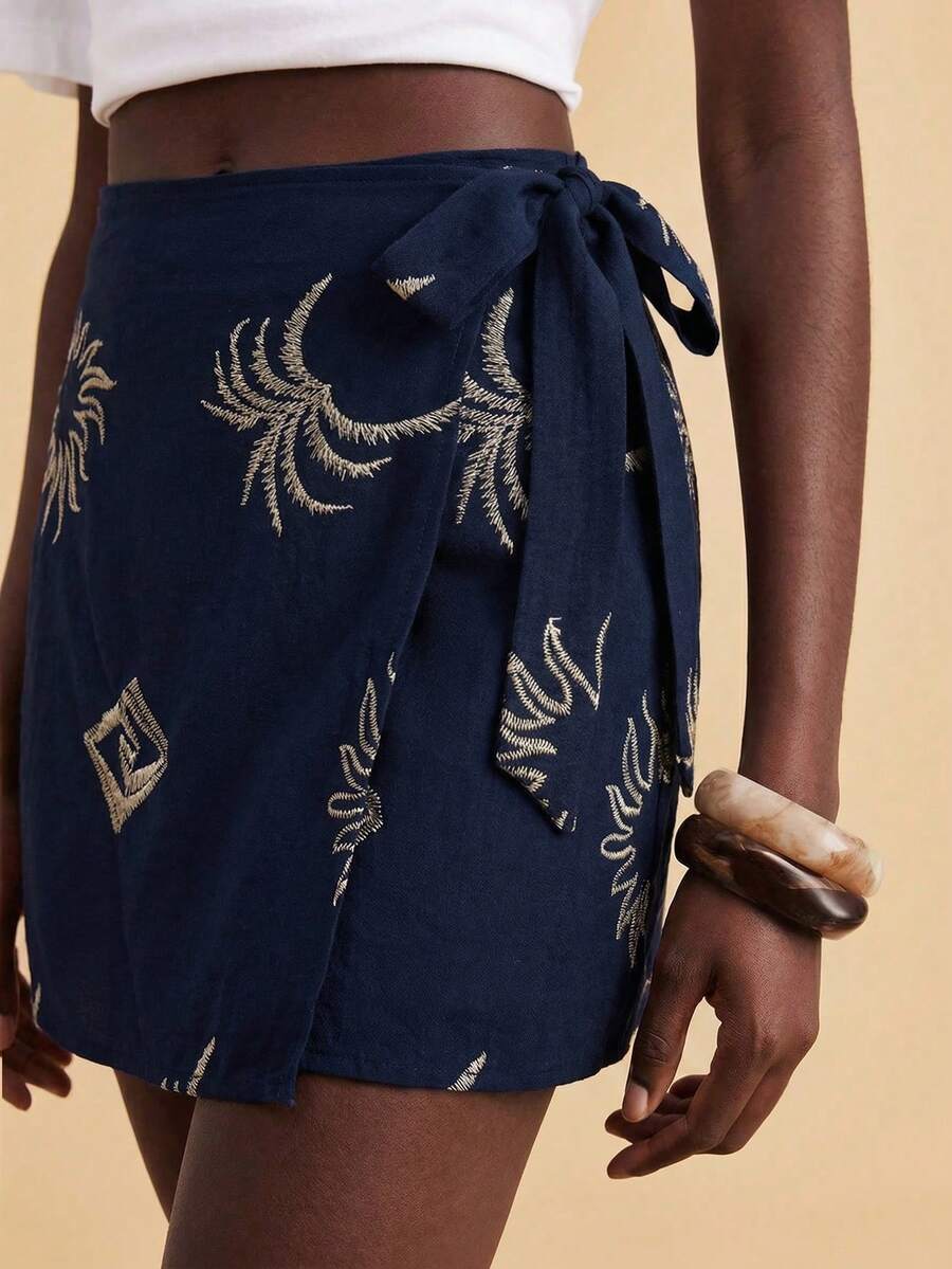 Travachic 女款度假休閒刺繡綁帶包臀裙,度假風、熱帶風、波希米亞風,適合夏季海灘 - 藏蓝色 - 查看 1