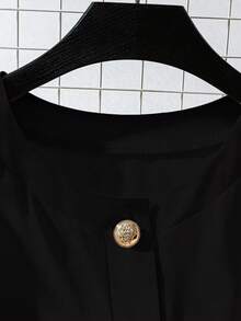 GlowEve CURVE 大码女式纯色圆领短袖金属单排扣休闲连衣裙 - 黑色 - 查看 3