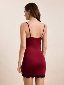 对比色蕾丝开衩下摆吊带睡衣 - 酒紅色 - 查看 2