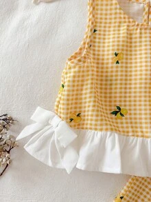 SHEIN 2pcs/Set Baby Girl Casual Cute Vacation Yellow Plaid Ruffle Trim Camisole And Elastic Waist Pants Set - Multicolor - View 7