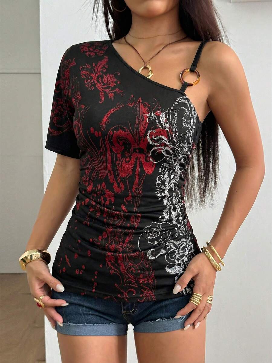 SHEIN Unity Camiseta de mujer con cuello asimétrico, ajustada, con pliegues y estampado de color contrastante en el hombro oblicuo - Negro - Ver 1