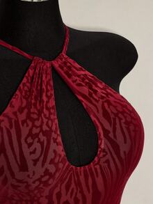 SHEIN ICON 女士豹纹植绒镂空迷你吊带连衣裙 - 櫻桃紅 - 查看 8