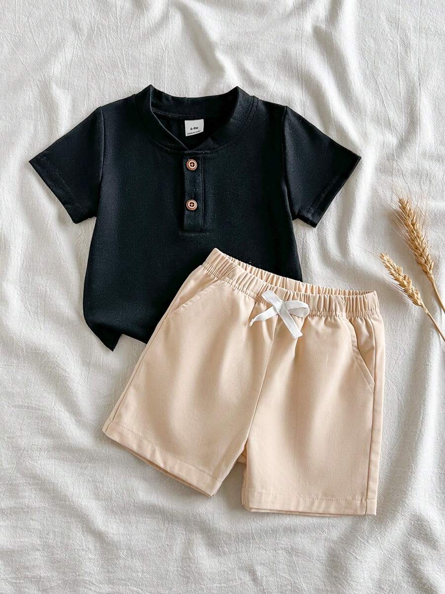 Baby Boys' Summer Black Casual Short Sleeve T-Shirt And Khaki Shorts Set, Loose Comfortable Fit, Suitable For Daily Outings, School Activities, Family Gatherings, Outdoor Play, And Photo Shoots - Multicolor - View 1