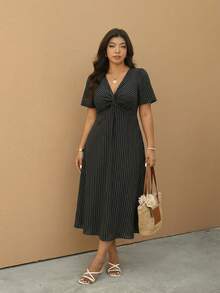 Elaquor 大码休闲简约夏季连衣裙 - 彩色 - 查看 3